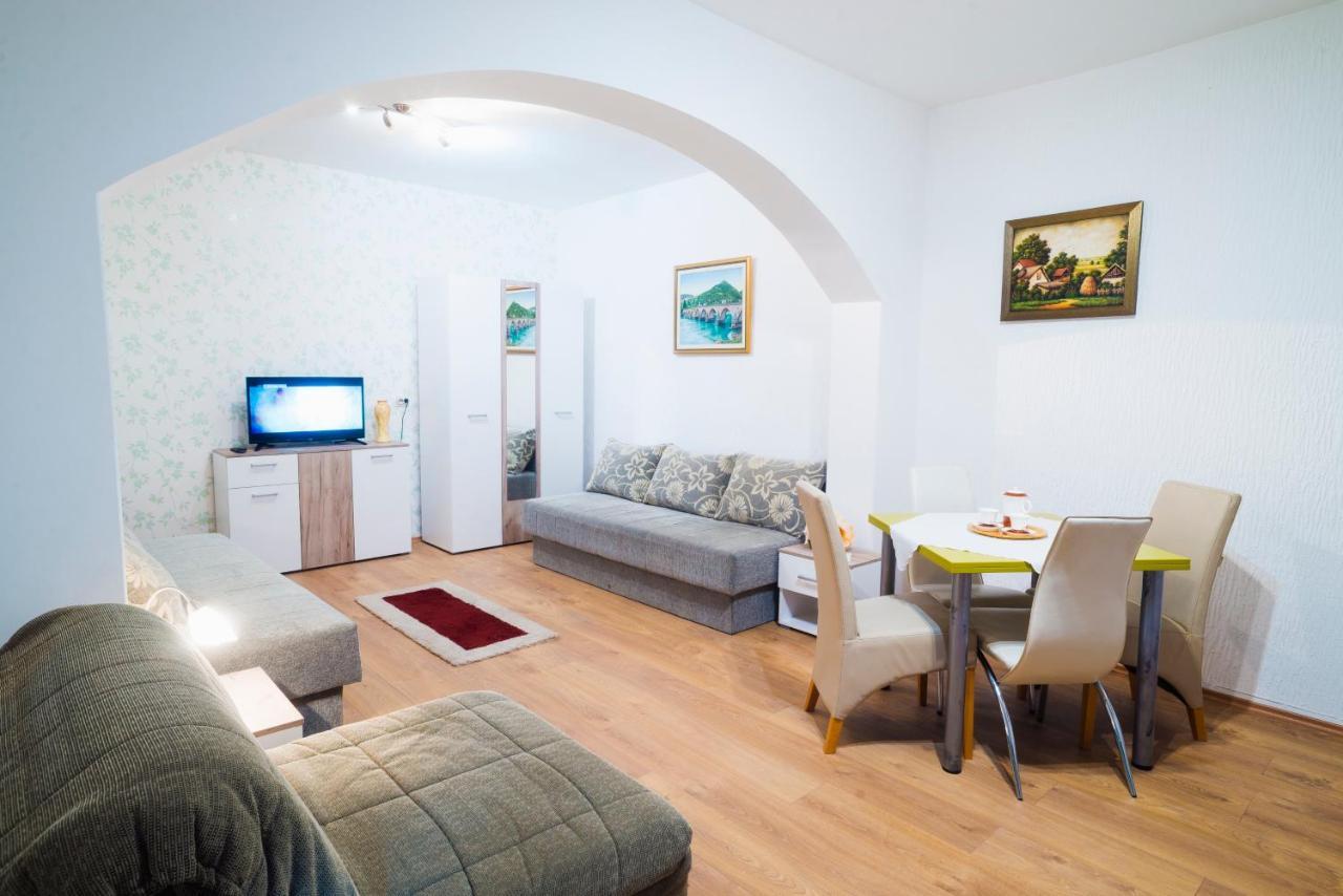Apartmani Slavica Jagodina Buitenkant foto